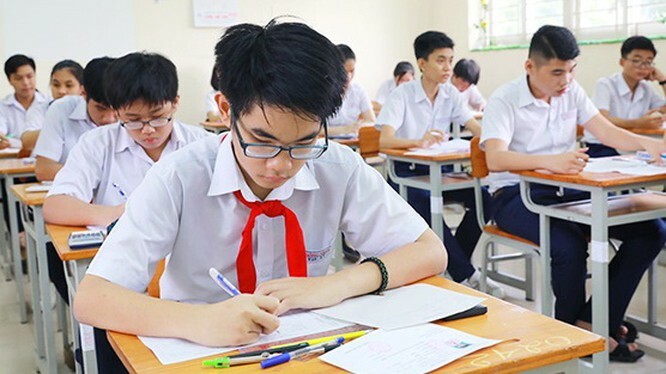 Bộ 21 Đề thi Tiếng Anh lớp 7 Giữa học kì 1 năm 2021 tải nhiều nhất (ảnh 2)