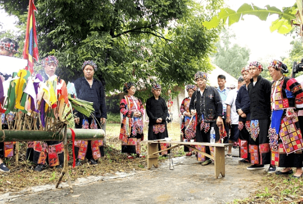 Tóm tắt Lễ rửa làng của người Lô Lô hay, ngắn nhất (3 mẫu) | Ngữ văn lớp 7 Kết nối tri thức