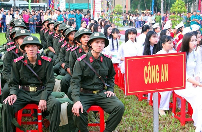 Lý thuyết GDQP 10 Bài 2: Nội dung cơ bản một số luật về Quốc phòng và an ninh Việt Nam - Cánh diều (ảnh 1)